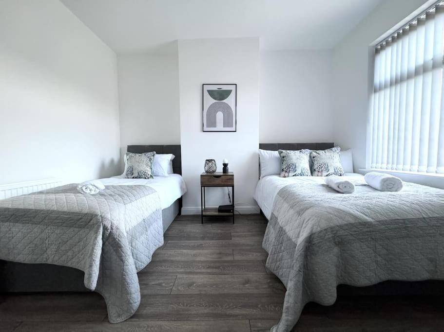 Stylish Home In York - Free Wifi & Parking - Close To Racecourse & City Centre Exterior foto